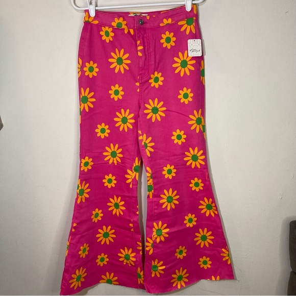 Free People Youthquake Flare Crop Jeans - Picture 7 of 16